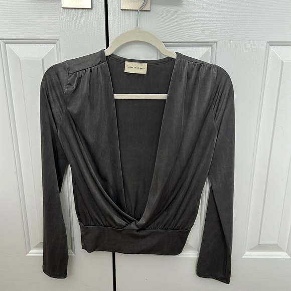 Top - Picture 1 of 2